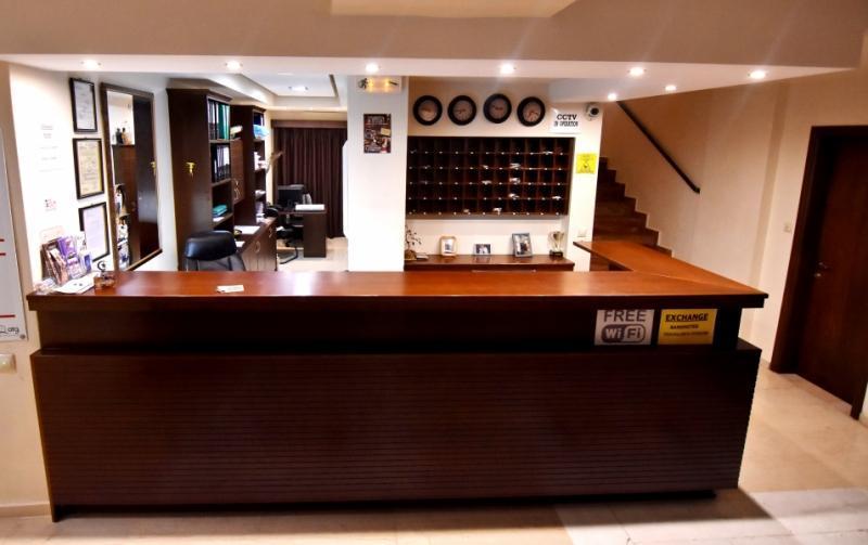 24 Seven Boutique Hotel 말리아 외부 사진