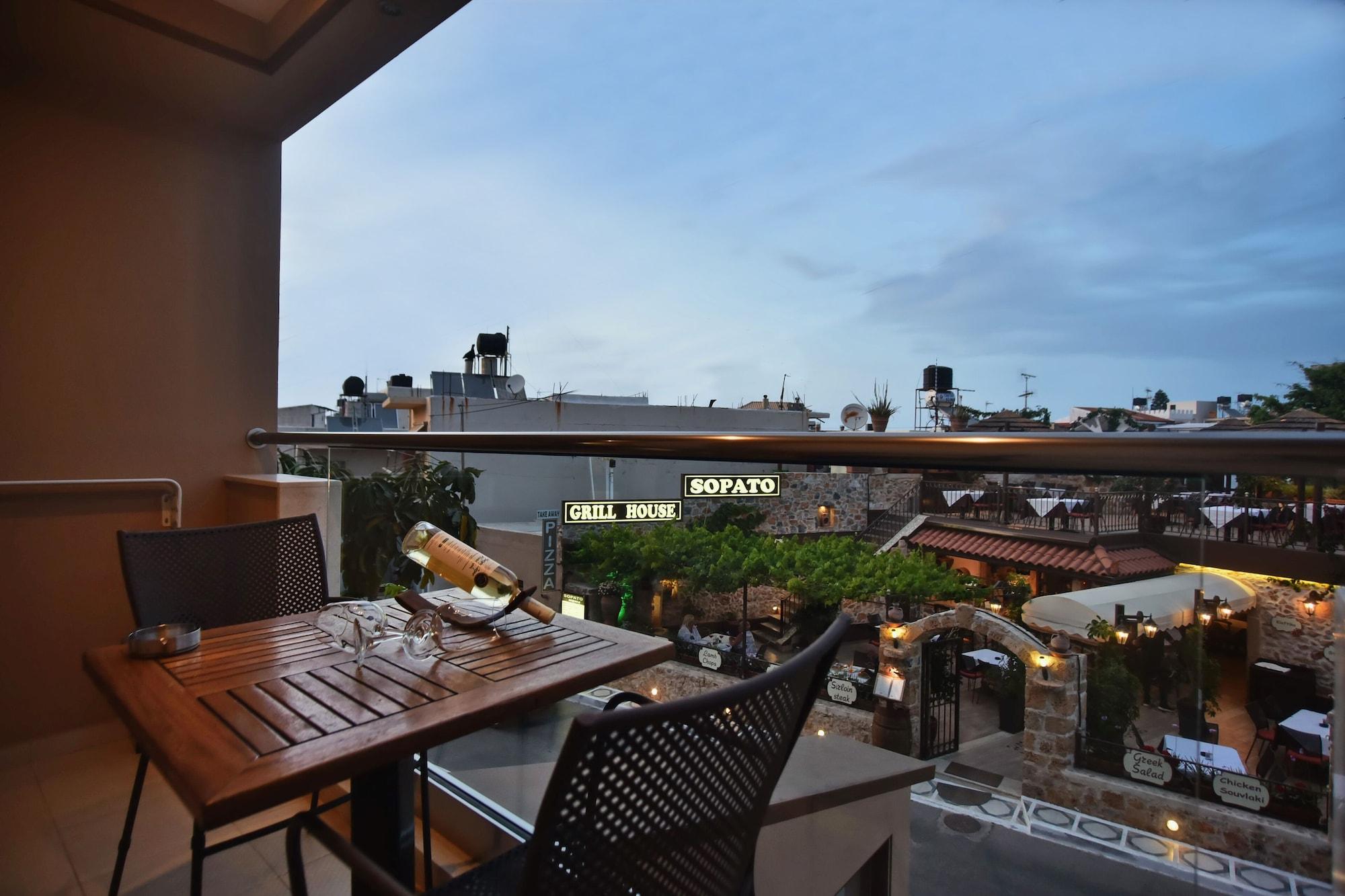 24 Seven Boutique Hotel 말리아 외부 사진