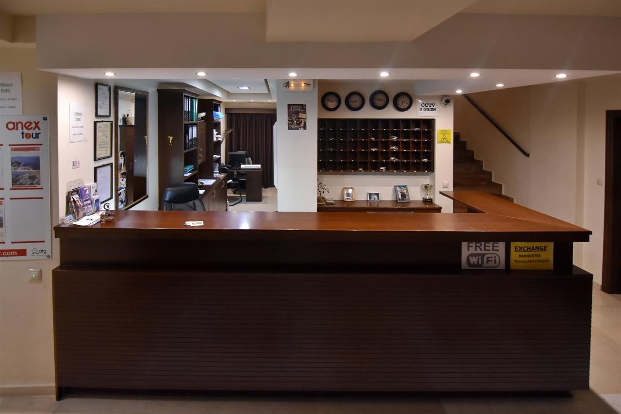 24 Seven Boutique Hotel 말리아 외부 사진