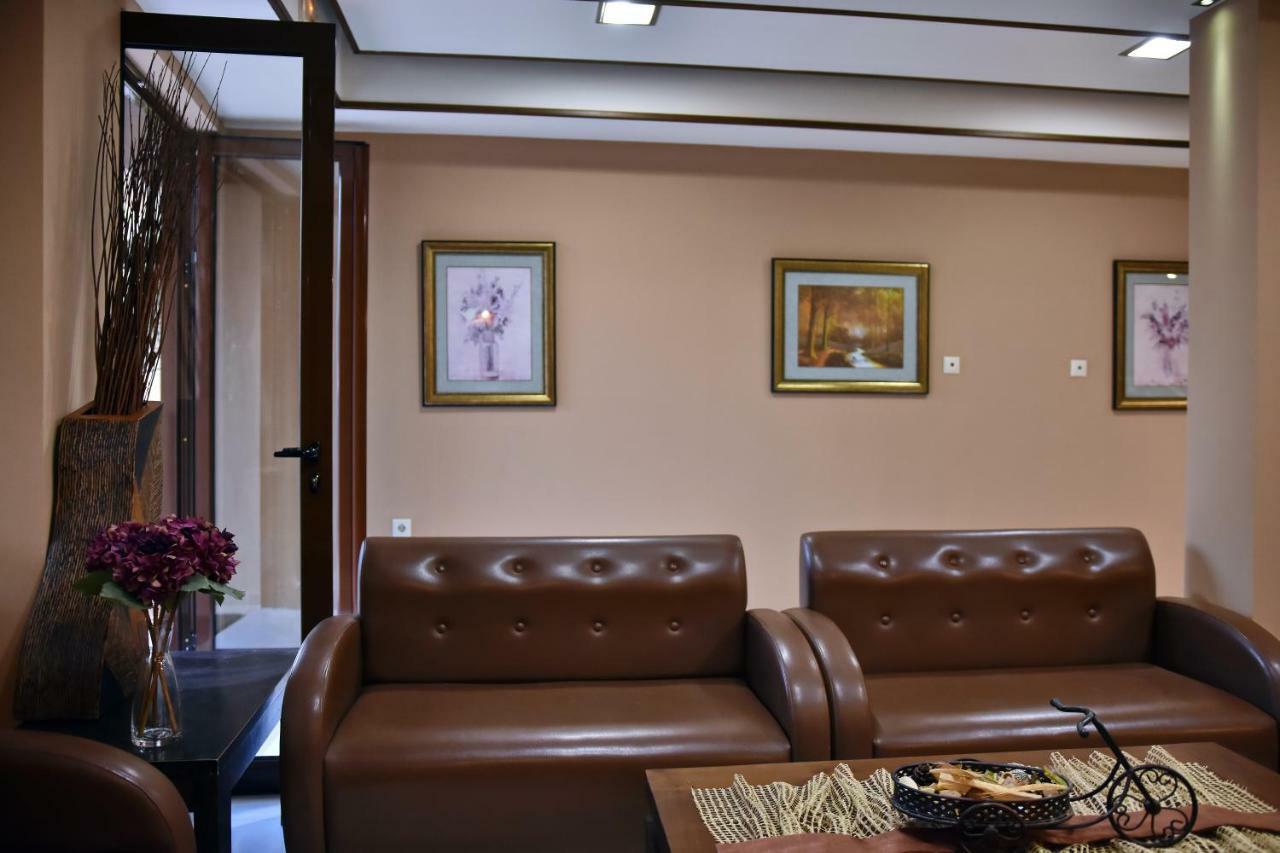 24 Seven Boutique Hotel 말리아 외부 사진